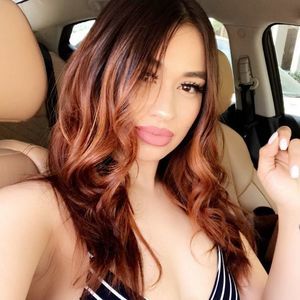 Meet your Posher, Amaris